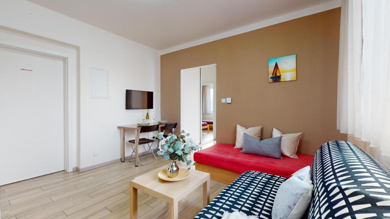 Apartman Dubova ميلوفيتسي المظهر الخارجي الصورة